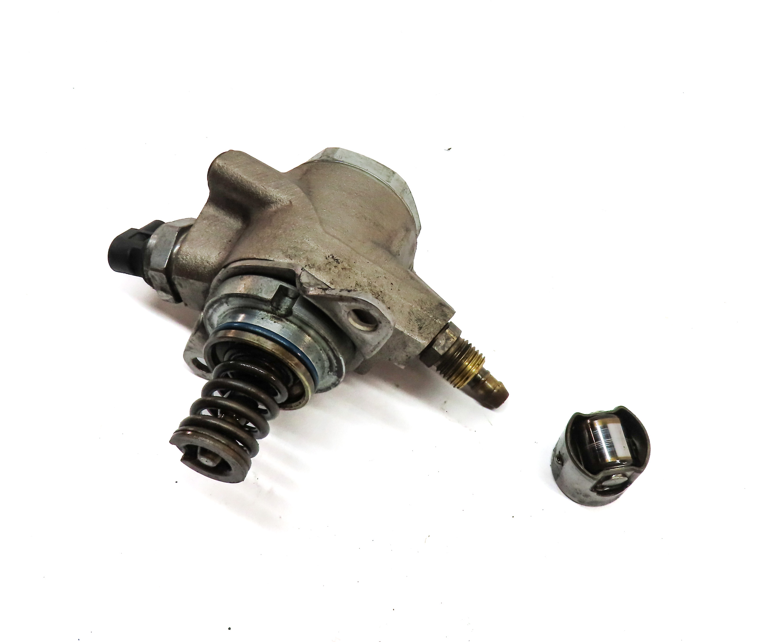 2011-2018 PORSCHE CAYENNE PANAMERA (958 970 G1) 3.0L ENGINE MECHANICAL FUEL PUMP — exact item pictured